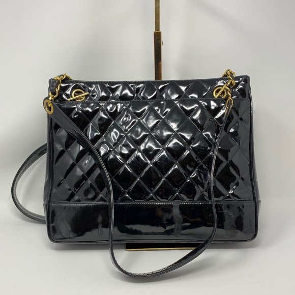 Authentic CHANEL Matelasse Black Patent Leather - Picture 2 of 12